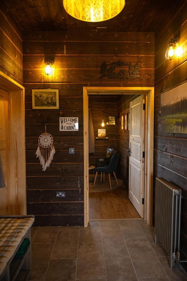 Luxury Log Cabin With A Hot Tub Stone  Exteriör bild